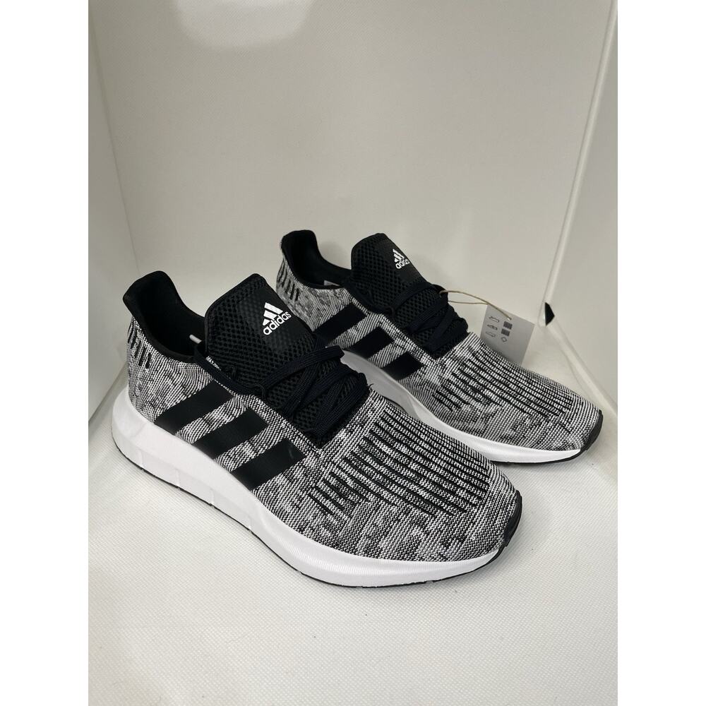 BNWT Adidas Swift Run 1.0 Black White - Mens 8.5 - Picture 4 of 9